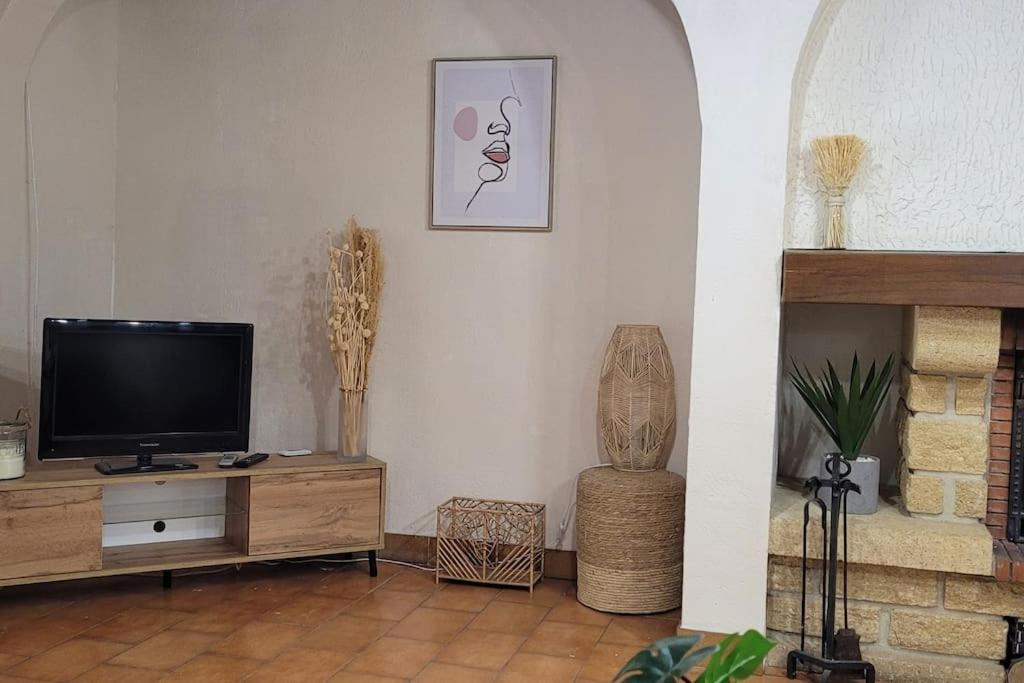 Casa Ludese Villa Salernes Ngoại thất bức ảnh